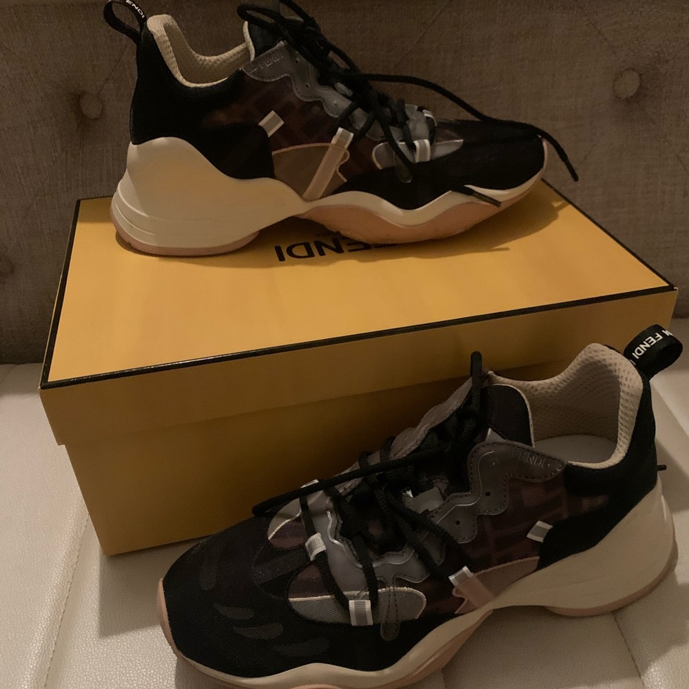 Worm once size 40(10)! GREAT CONDITION